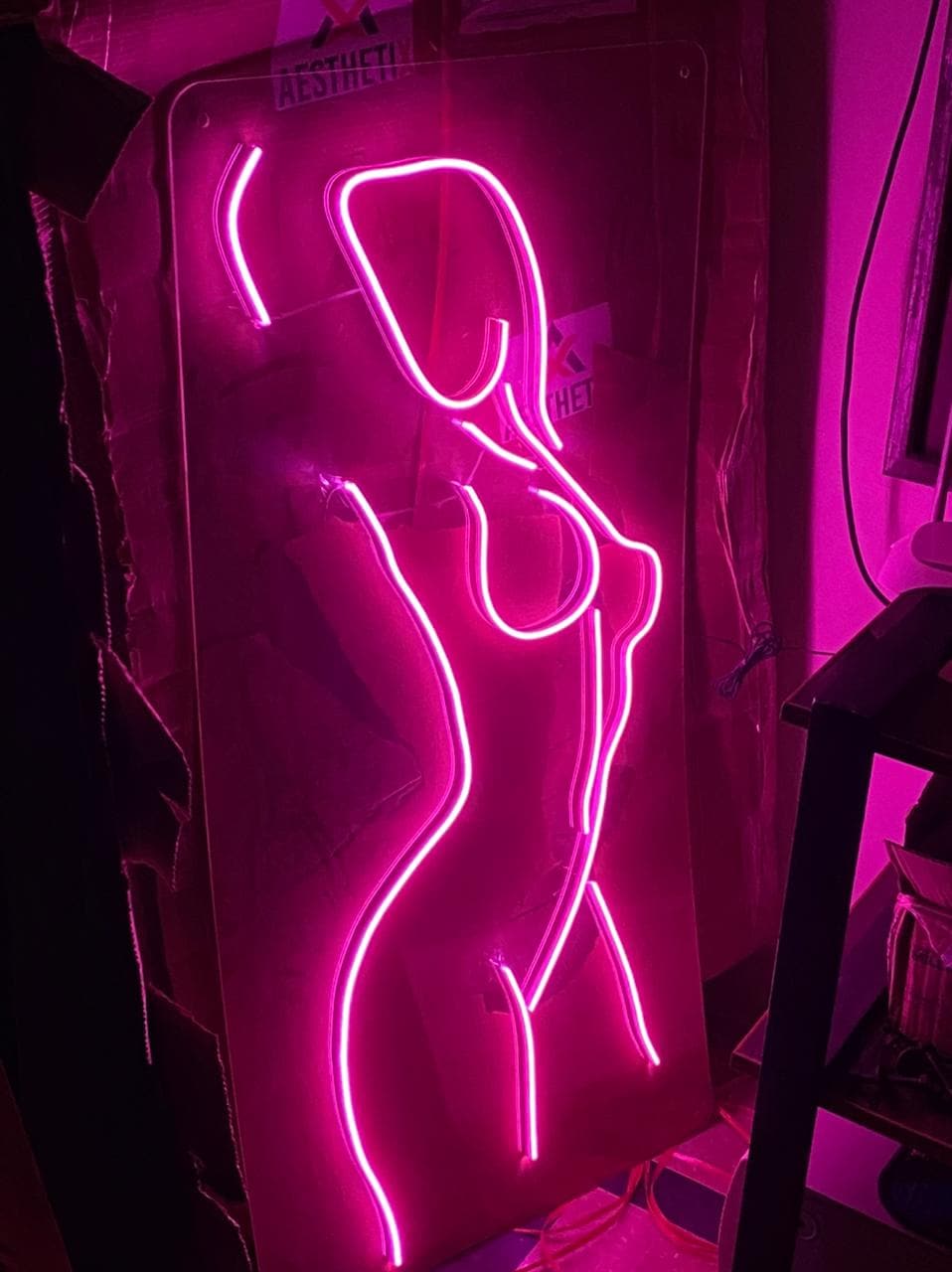 body neon